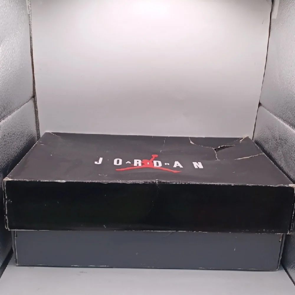 Pre-Owned Nike Air Jordan 11 Retro-White/Black Men Size 9.5US 378037100 - Picture 14 of 16